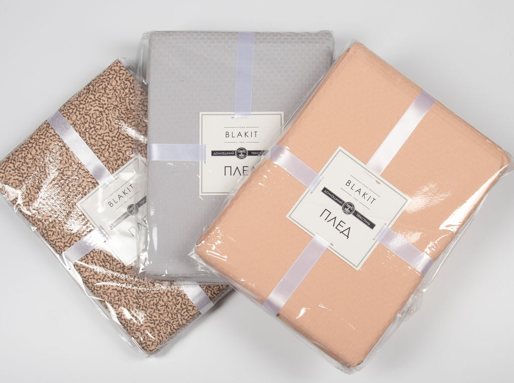 7651 Плед 240*220 цв. бежевый рис. 12-1007