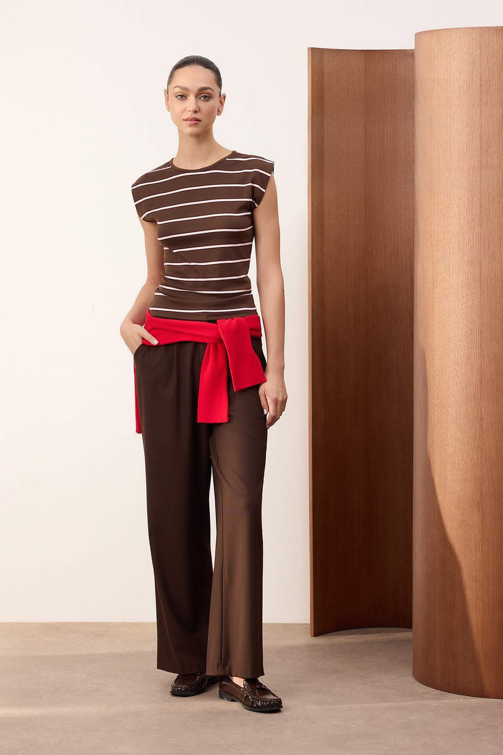 Wardrobe Essentials-Kahverengi Cizgili Fitted/Vucuda Oturan Yumusak Orme Bluz TWOSS26BZ00108