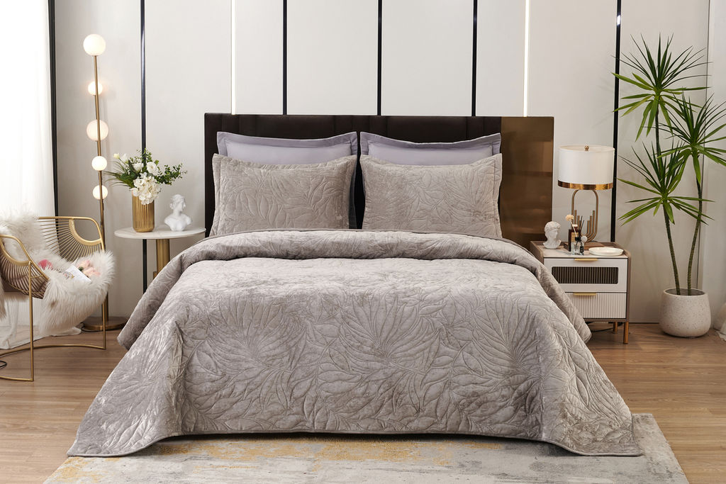 Покрывало Роузмор  240х260 с наволочками 50*70 (2шт)