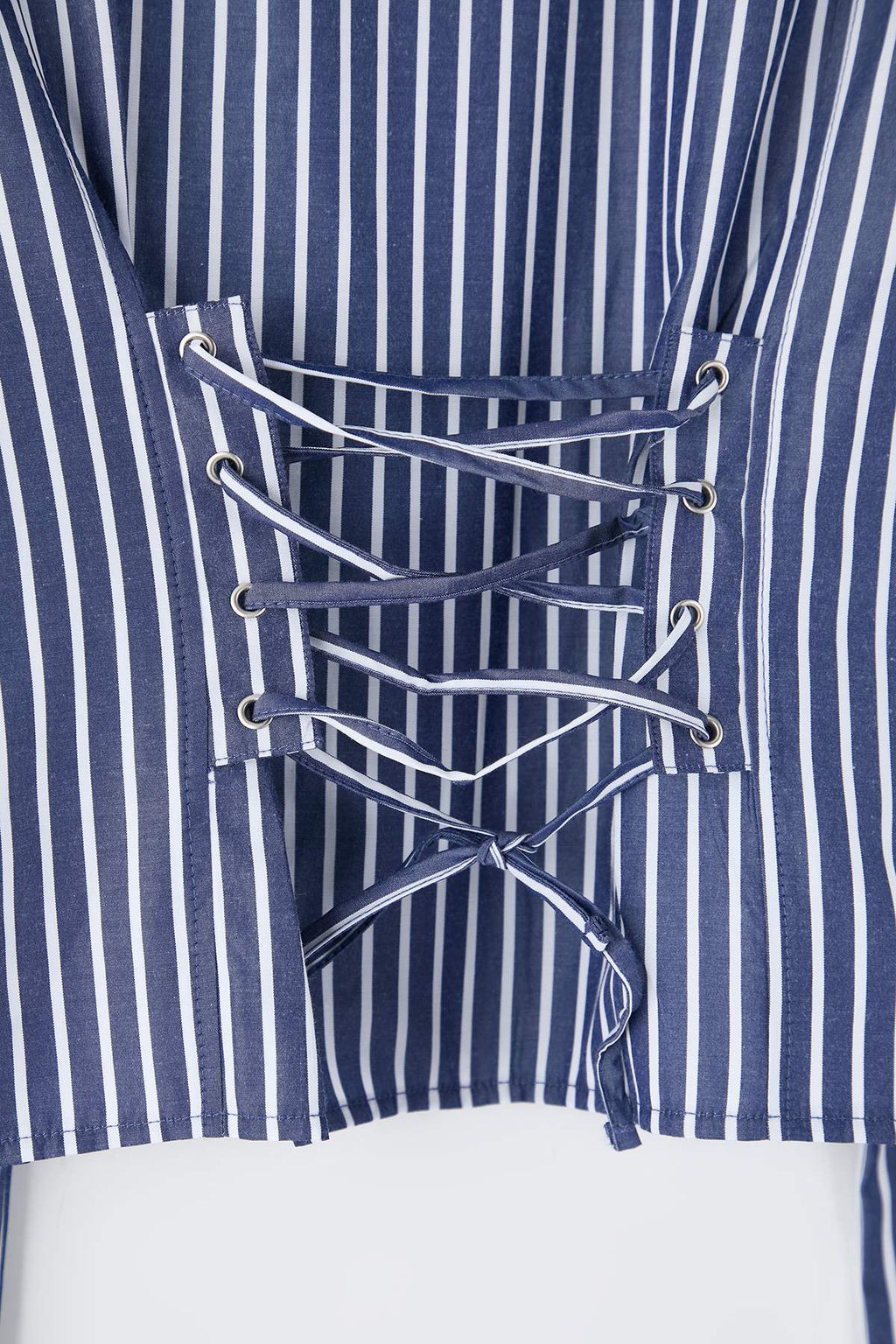 Ekru Korse Detayl? Bele Oturan Gomlek TWOAW26GO00055 - Trendyolmilla фото 13