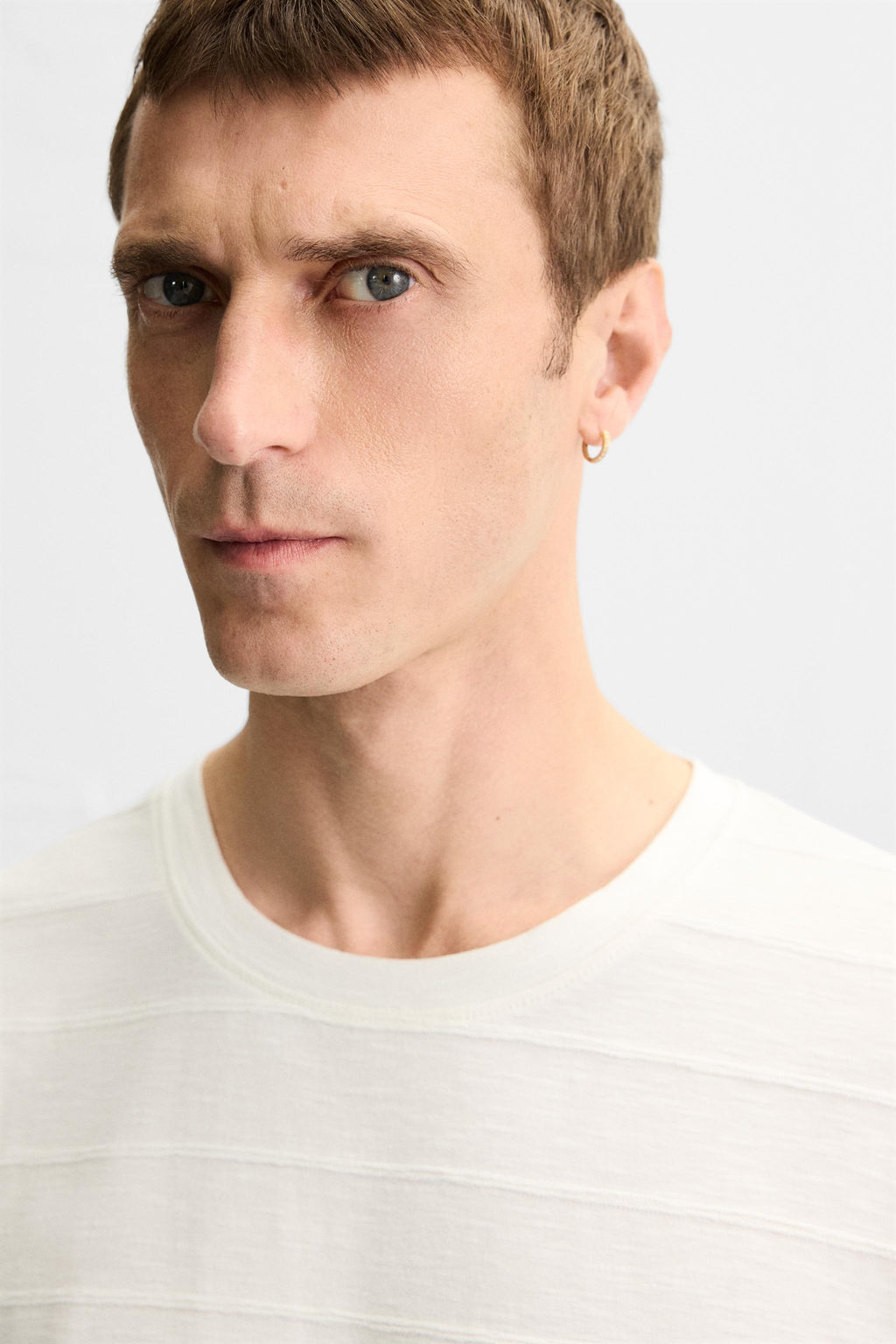 STRIPED IRREGULAR TEXTURE T-SHIRT - Zara фото 5