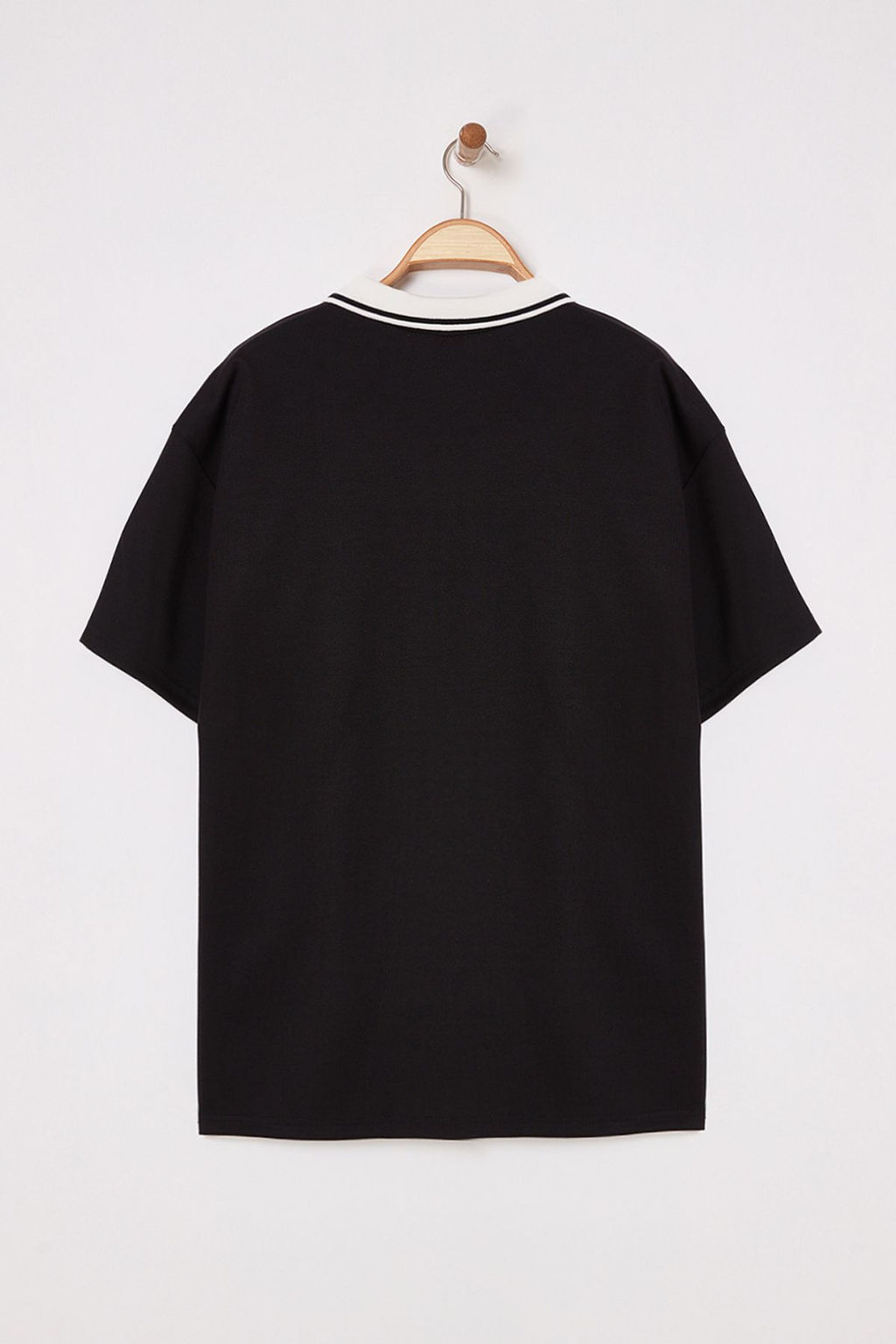 TRENDYOL MAN Siyah Oversize/Genis Kesim Kolej Temal? Polo Yaka T-shirt TMNSS25PO00010 - Trendyolmilla фото 3