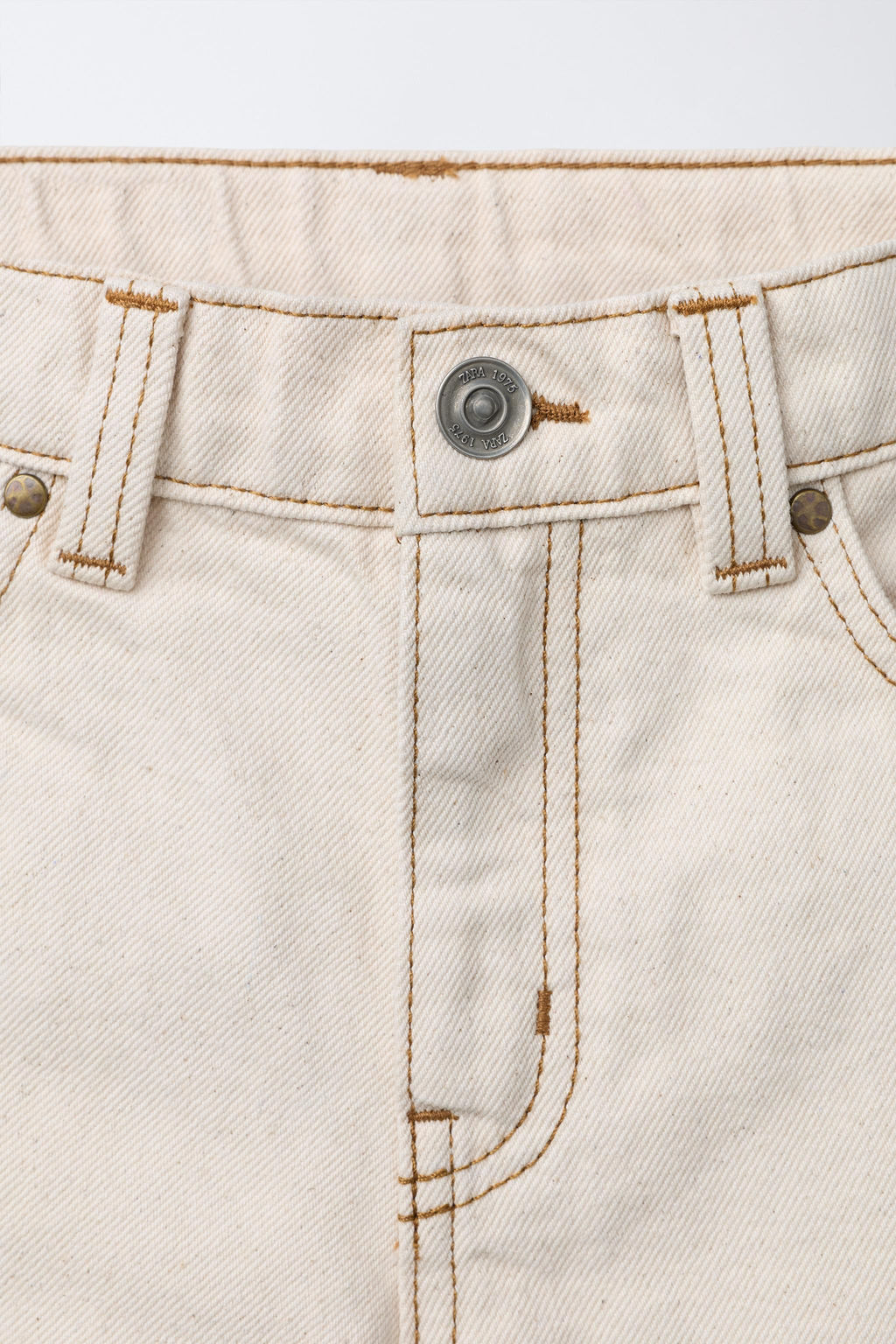 ECRU CARPENTER TROUSERS WITH TOPSTITCHING - Zara фото 3