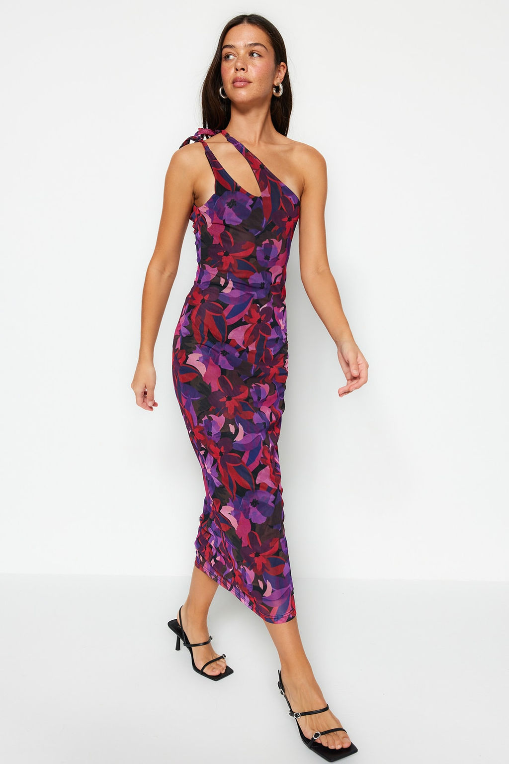 TRENDYOLMILLA Cok Renkli Asimetrik Yaka Tul Astarl? Vucuda Oturan Maxi Esnek Orme Kalem Elbise TWOSS23EL02315 фото 2