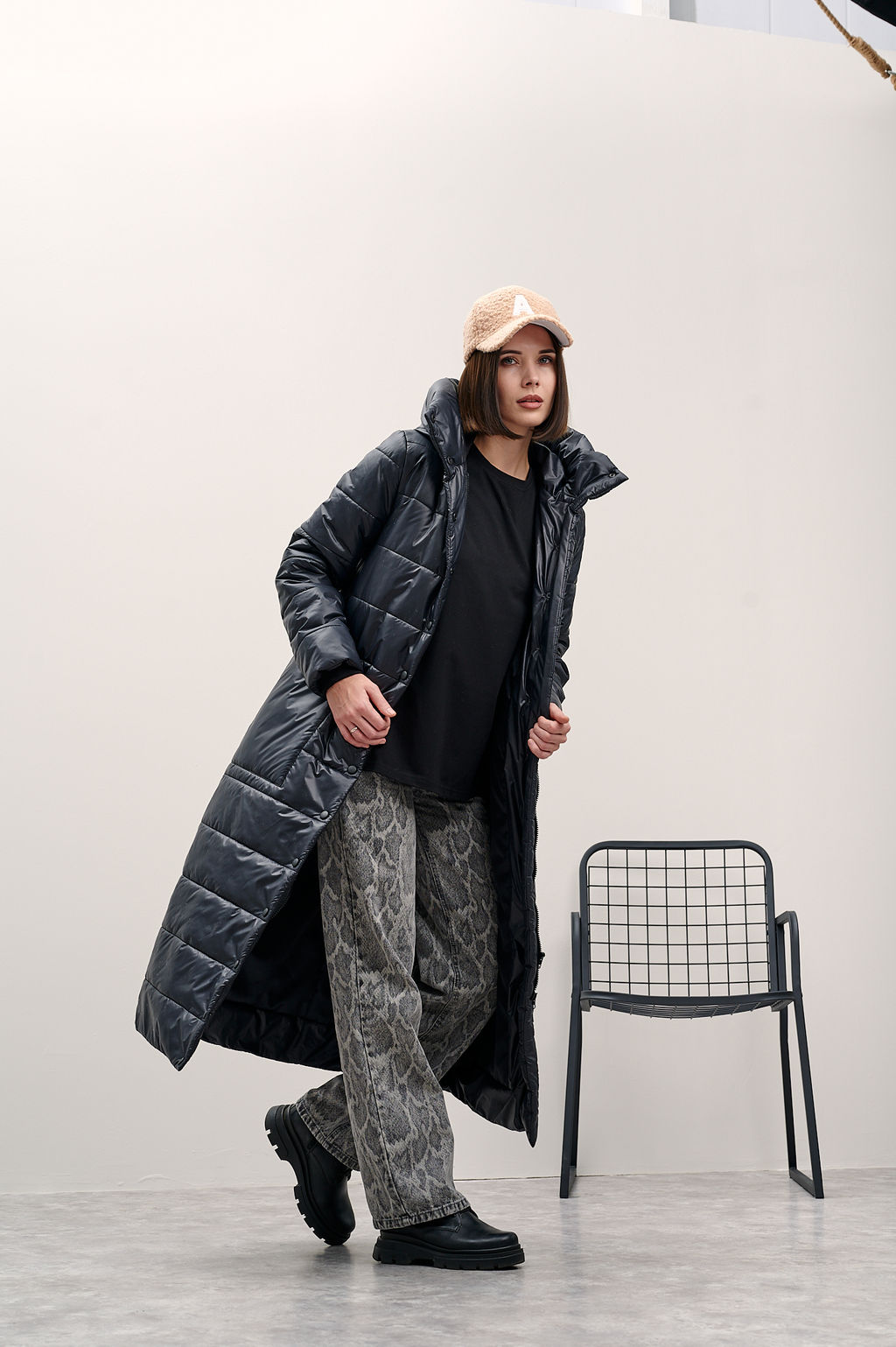 Пальто женское Лара черный - Yollochka фото 4