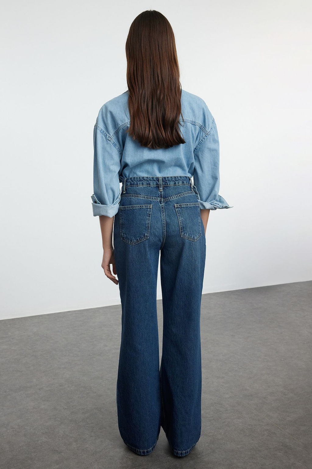 Koyu Mavi Yuksek Bel Wide Leg Jeans TWOAW25JE00091