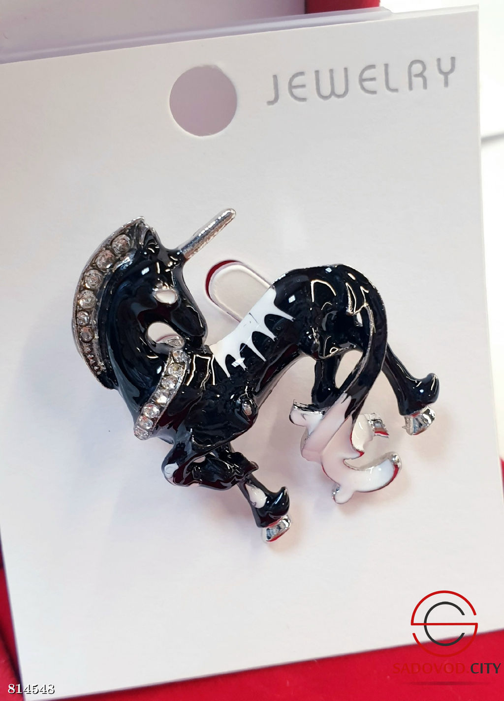 Брошь лошадь символ 2026 года