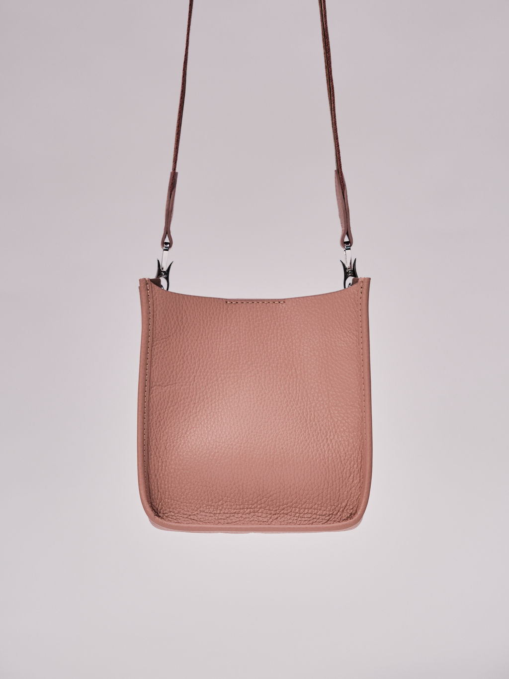 Сумка кожаная на плечо Azaro 30996 розовый туман