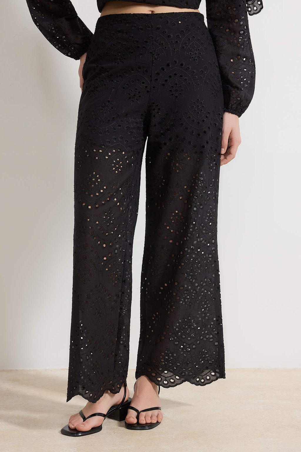 Siyah Brode Astarl? Straight/Duz Kesim Pantolon TWOSS26PL00028