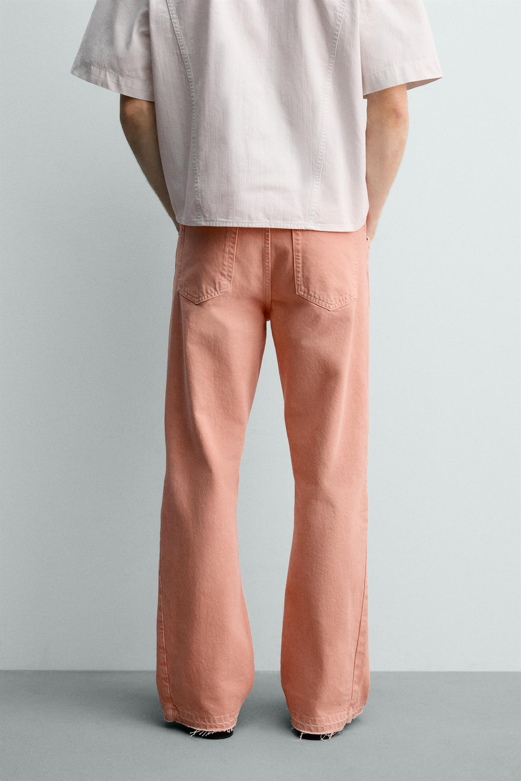 JEANS FLARE FIT / Rosa