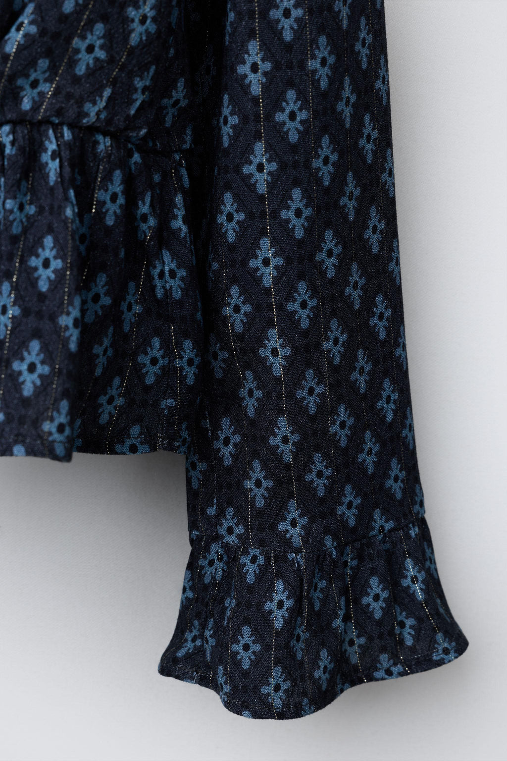 SHINY FLORAL PRINT SHIRT - Zara фото 4