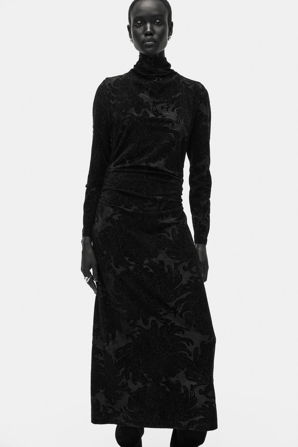 Vestido drapeado con cuello perkins - H&m фото 2