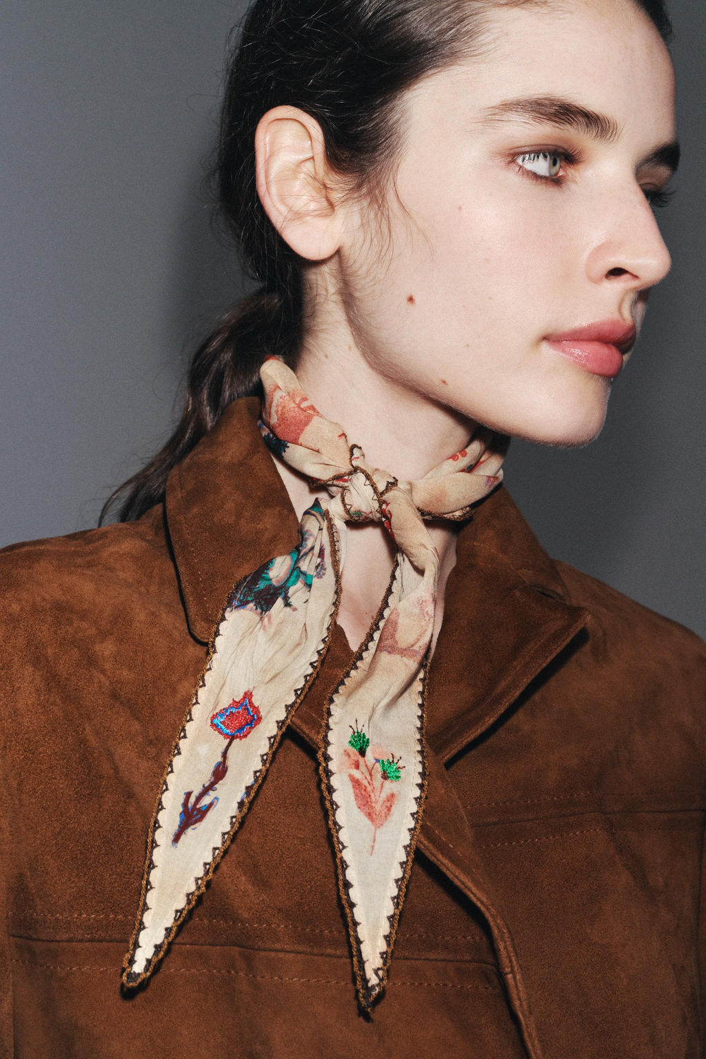 BANDANNA WITH EMBROIDERED FLORALS AND LACE TRIM - Zara фото 3