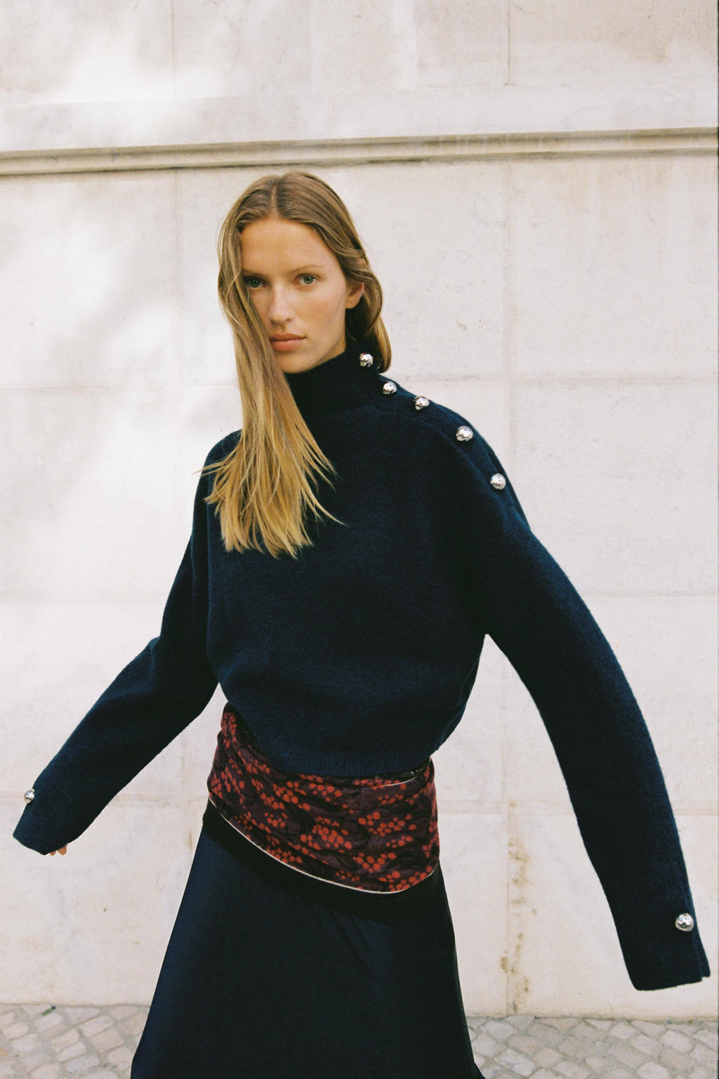 SOFT KNIT SWEATER WITH BUTTONS - Zara фото 4