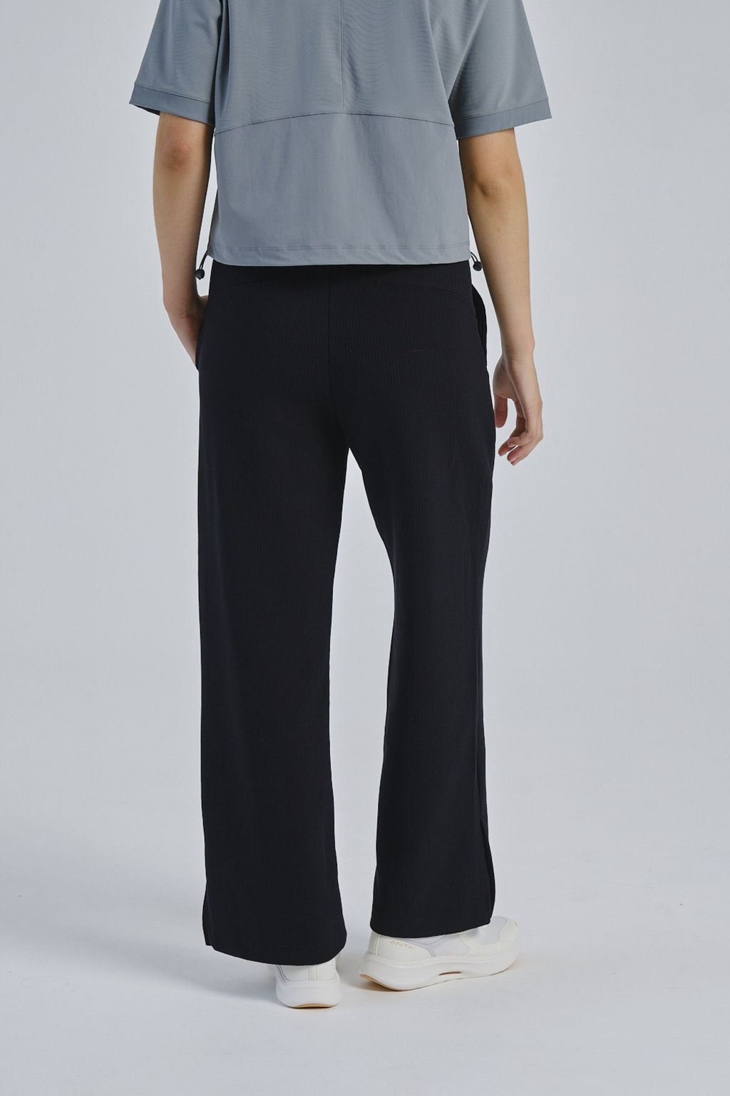 Брюки трикотажные Черный COMMUTE Knit Track Pants