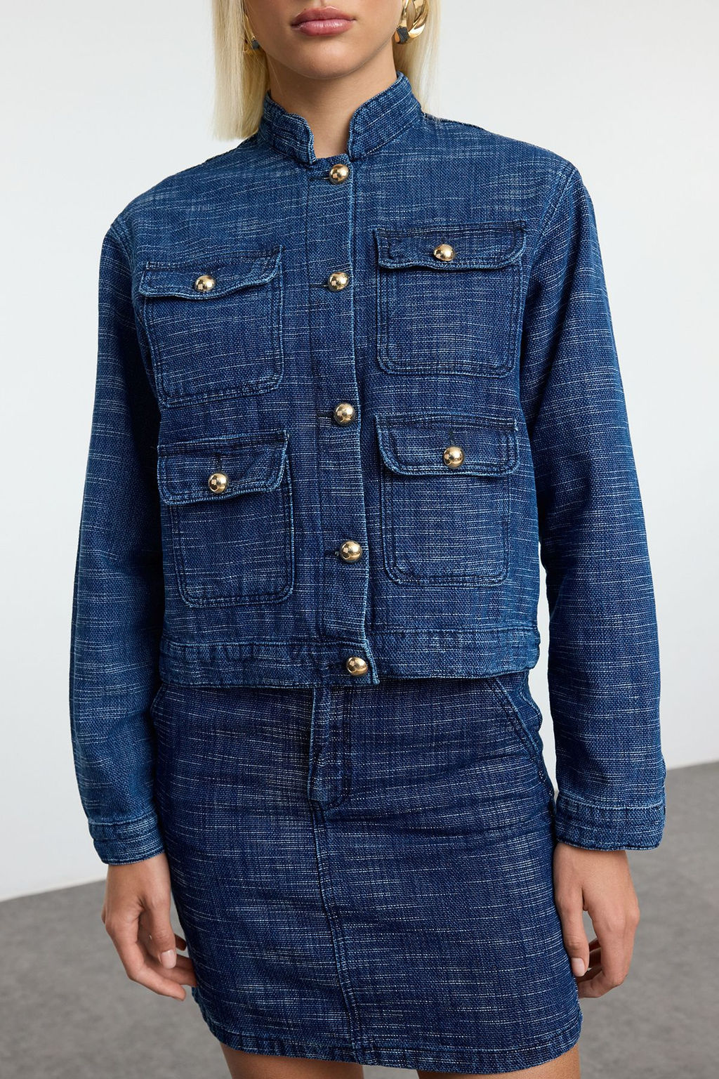 Indigo Gold Dugme Detayl? Efektli Denim Ceket TWOAW25CE00056