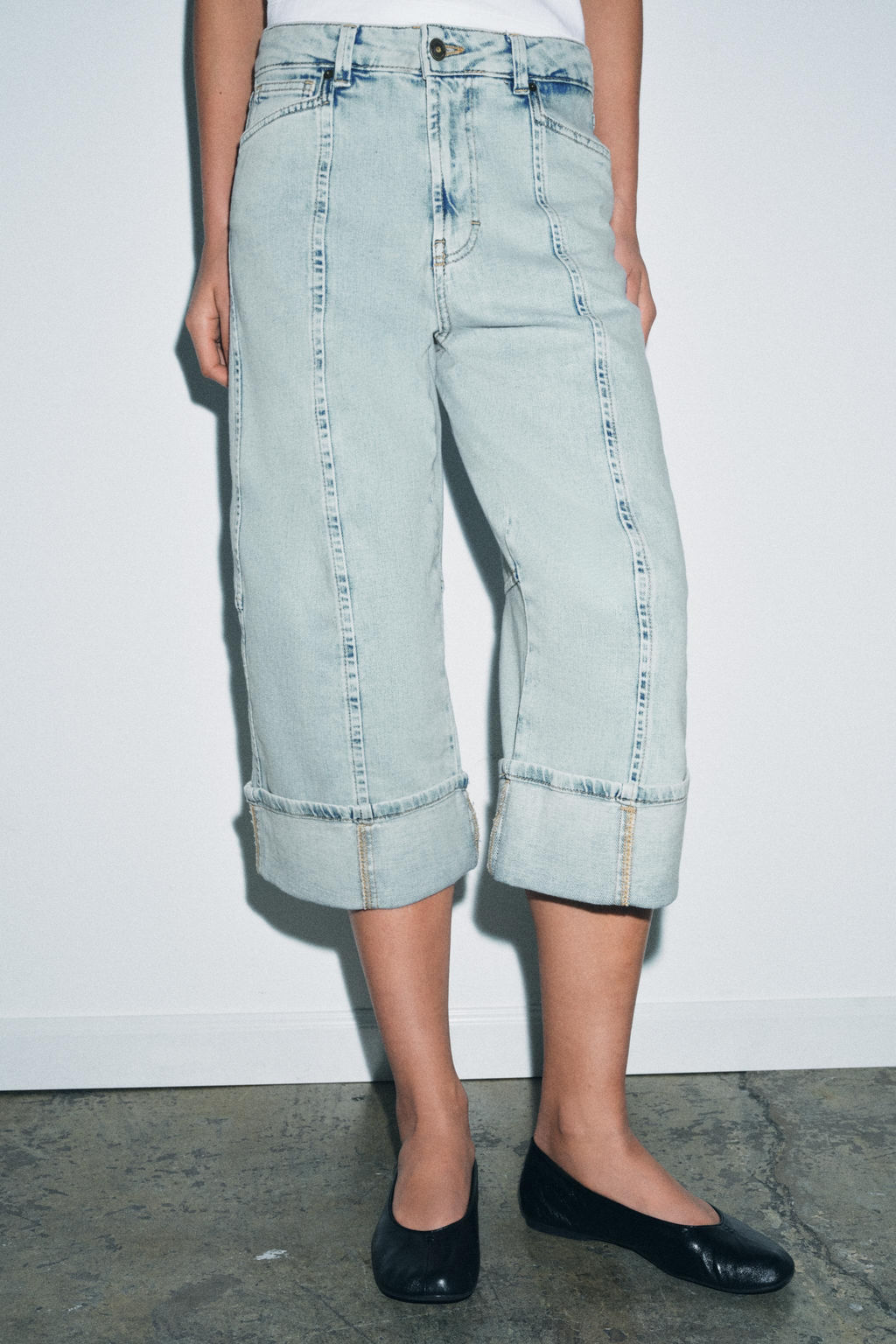 ZW COLLECTION MID-WAIST CAPRIS JEANS - Zara фото 2
