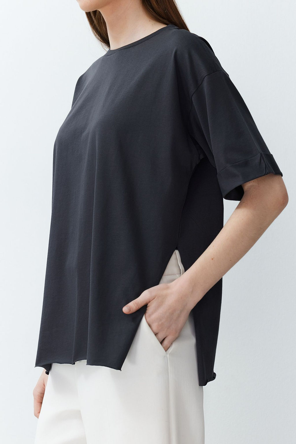 Antrasit %100 Pamuk Duble Kol Asimetrik Boyfriend Orme T-Shirt TWOSS20TS0828