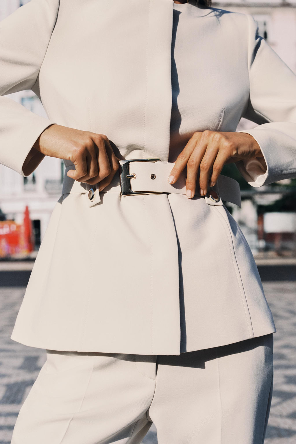 FITTED BLAZER WITH BELT - Zara фото 3