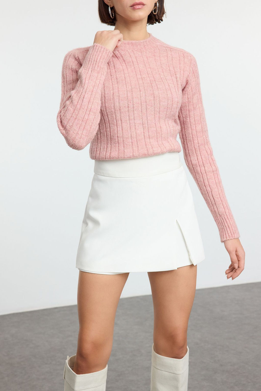 Somon Yumusak Dokulu Dik Yaka Regular Triko Kazak TEDAW25KZ00041