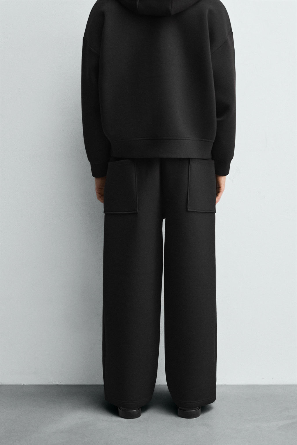 PANTAL?N JOGGER T?CNICO WIDE FIT / Negro - Zara фото 3
