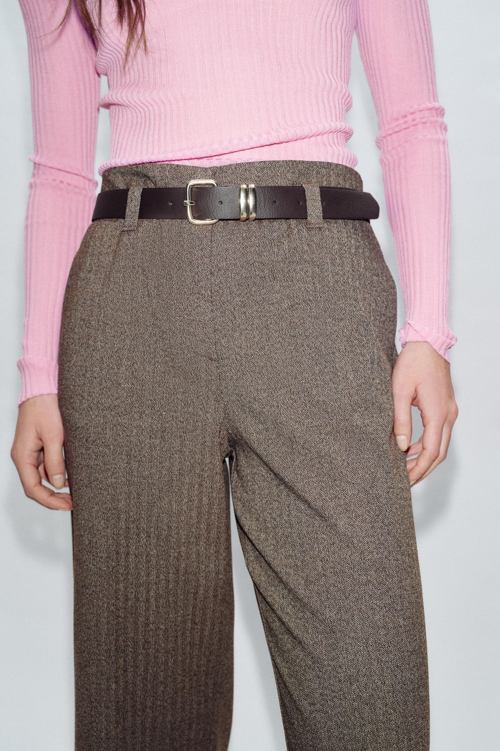 HERRINGBONE TROUSERS WITH BELT - Zara фото 4