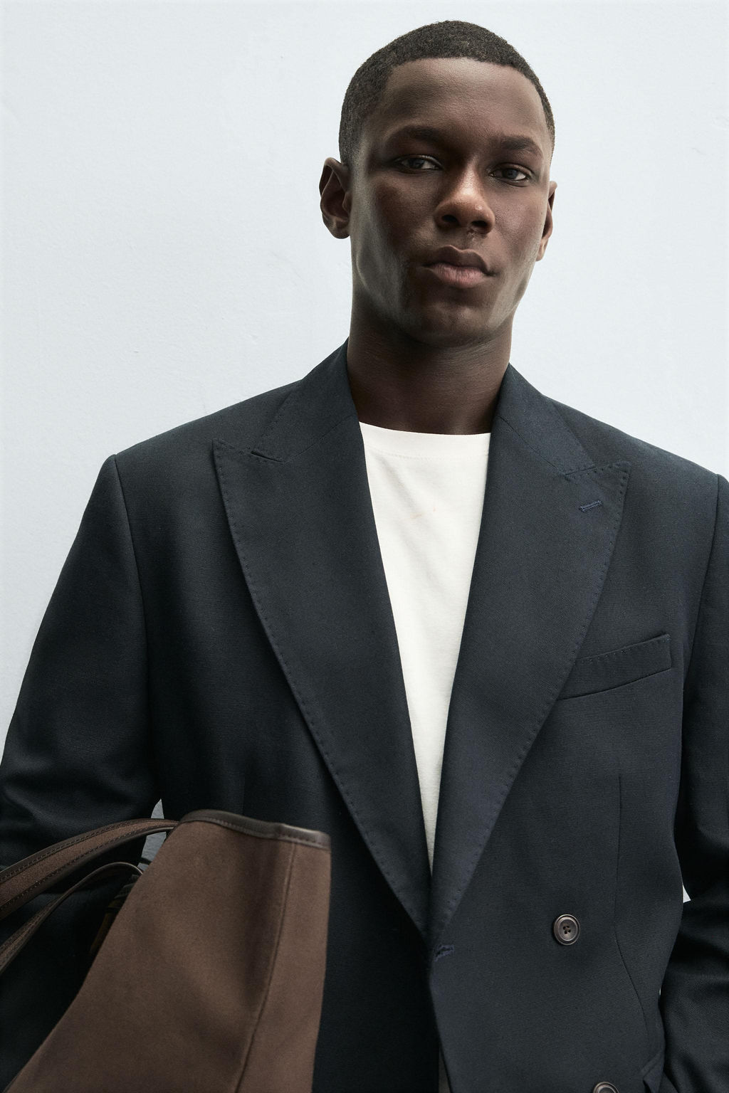 DOUBLE-BREASTED BLAZER