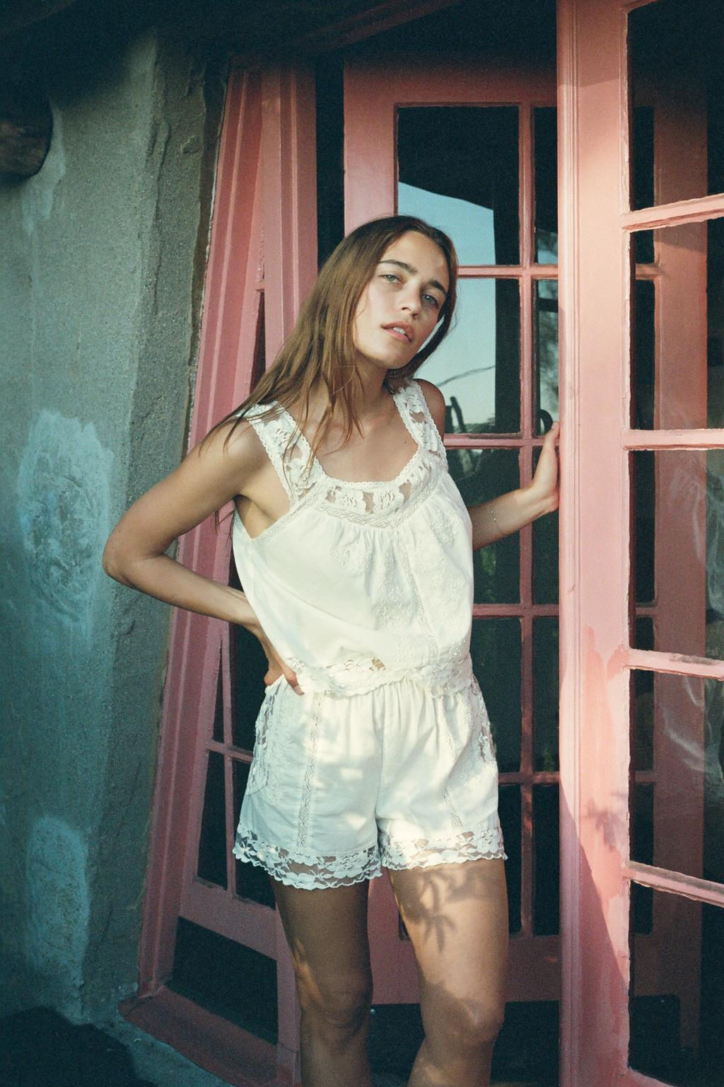 LIMITED EDITION EMBROIDERED LACE SHORTS - Zara фото 2