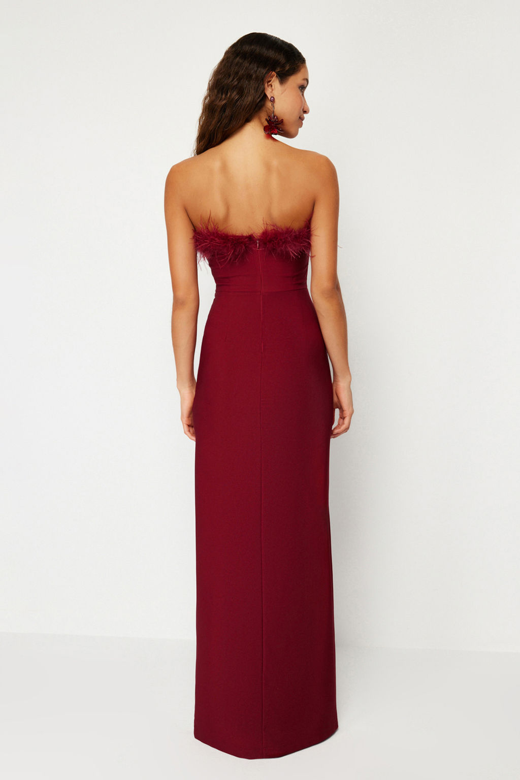 TRENDYOLMILLA Siyah Vucuda Oturan Astarl? Otrisli Dokuma Uzun S?k Abiye Elbise TPRSS22AE0095  фото 13