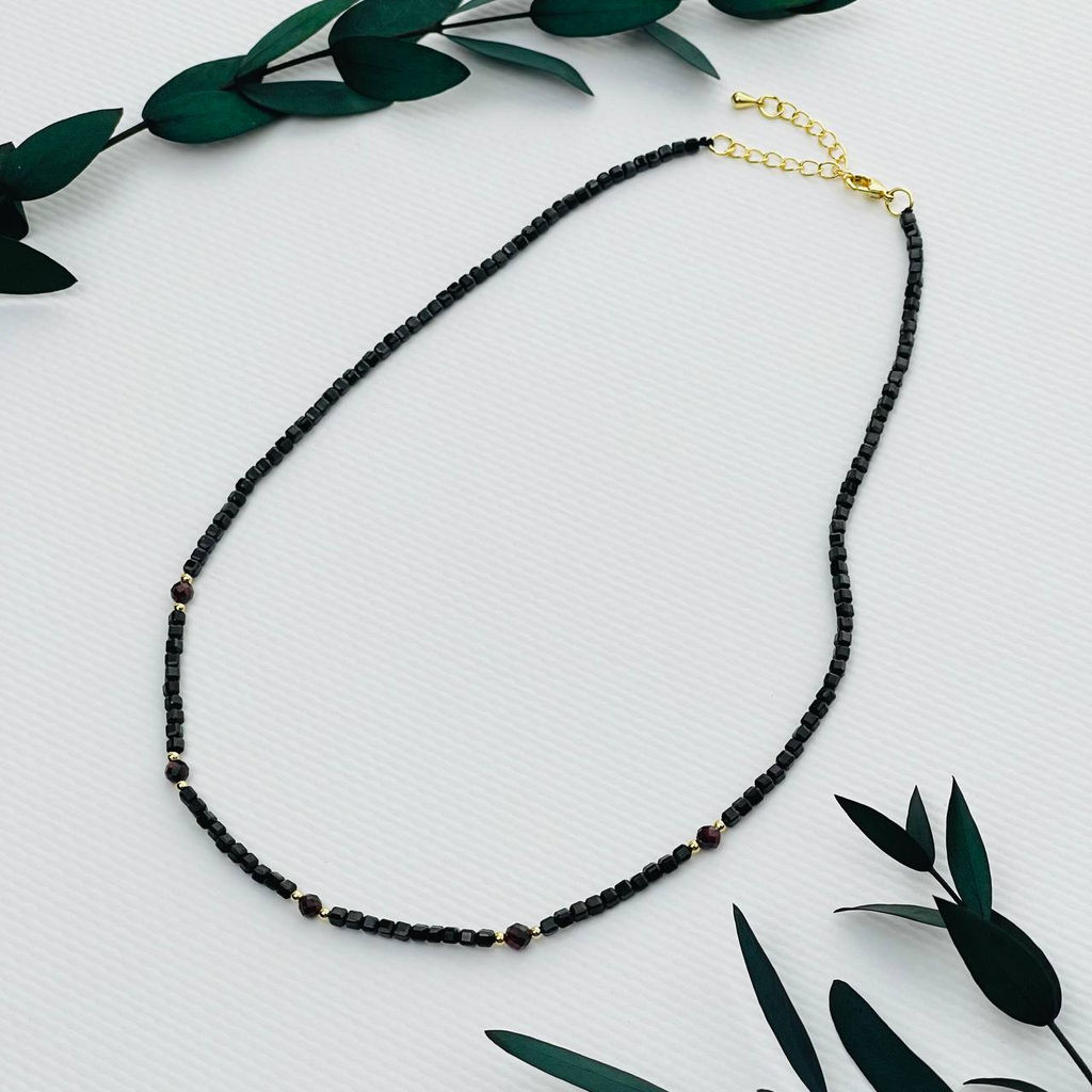Чокер из черной Шпинели и Граната 40 см +