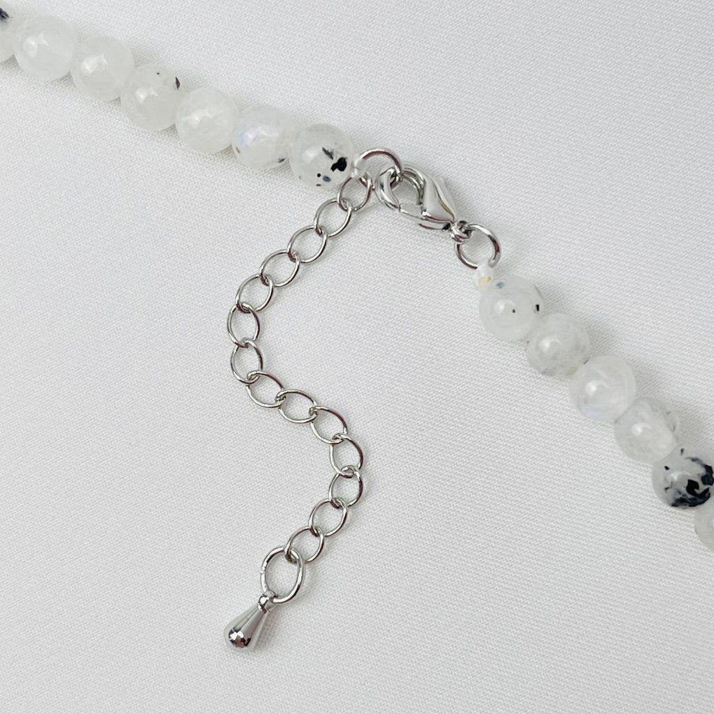 Чокер из Лунного камня с включением Турмалина 40 см +