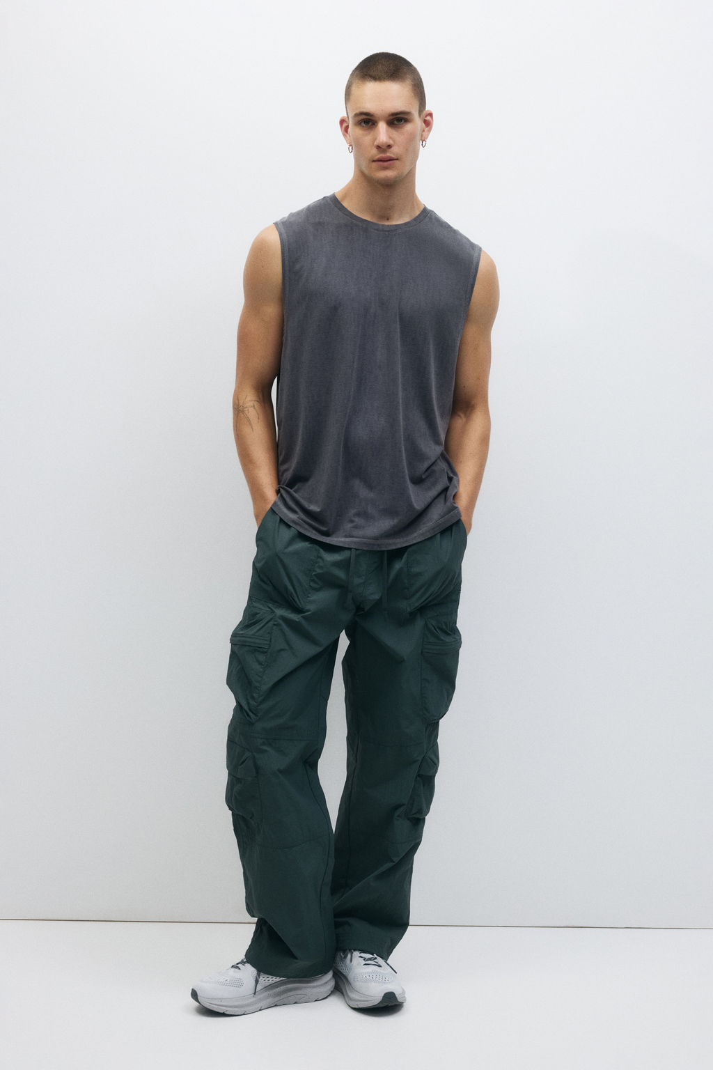 Camiseta de deporte con DryMove Regular Fit - H&m фото 6