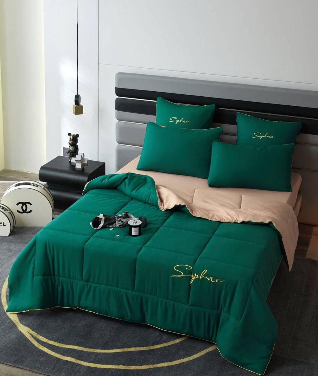 Одеяло Mency средней плотности однотонное с простыней на резинке и наволочками ODMENOR04