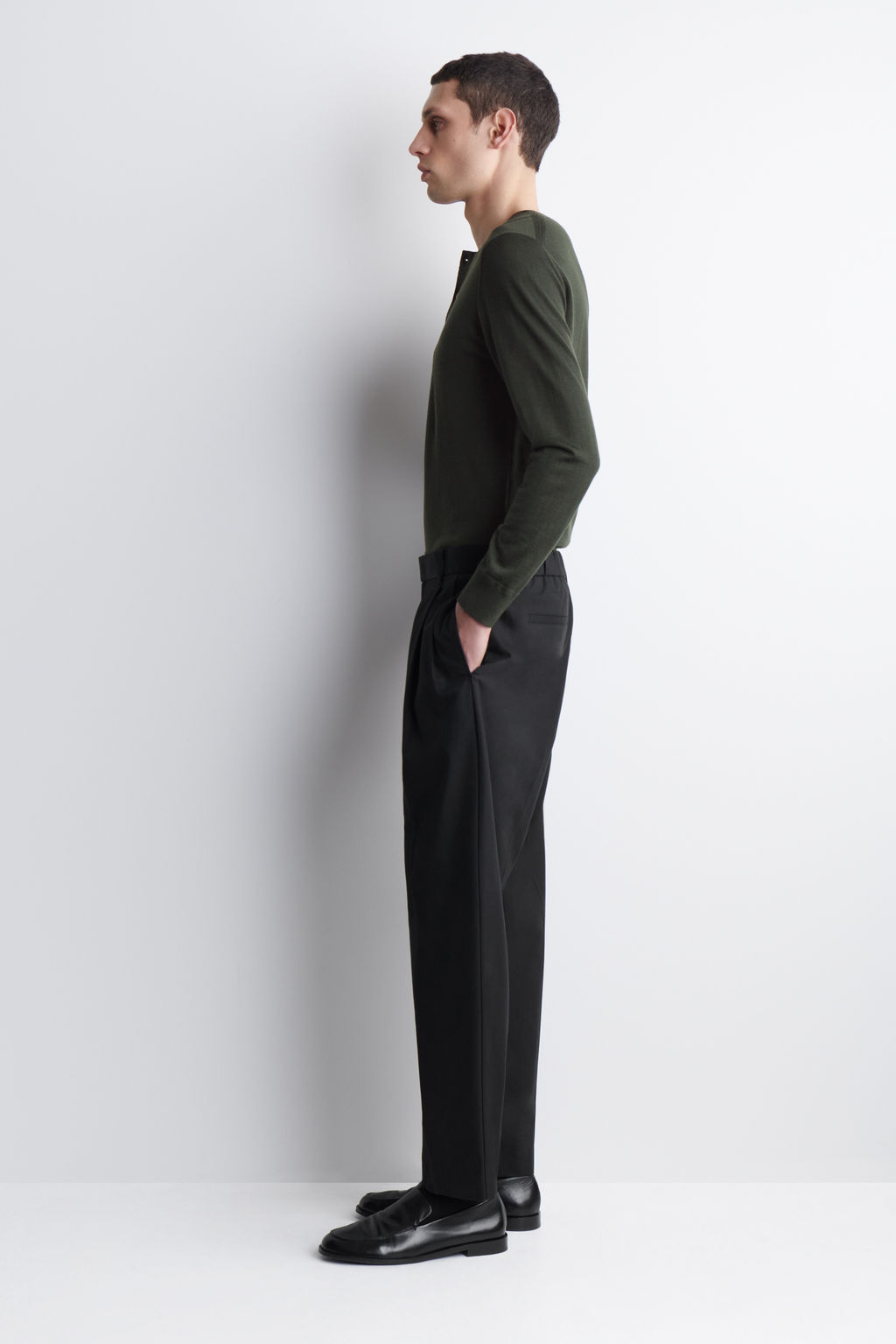 PANTAL?N DE PINZAS TAPERED LEG RELAXED FIT - H&m фото 3