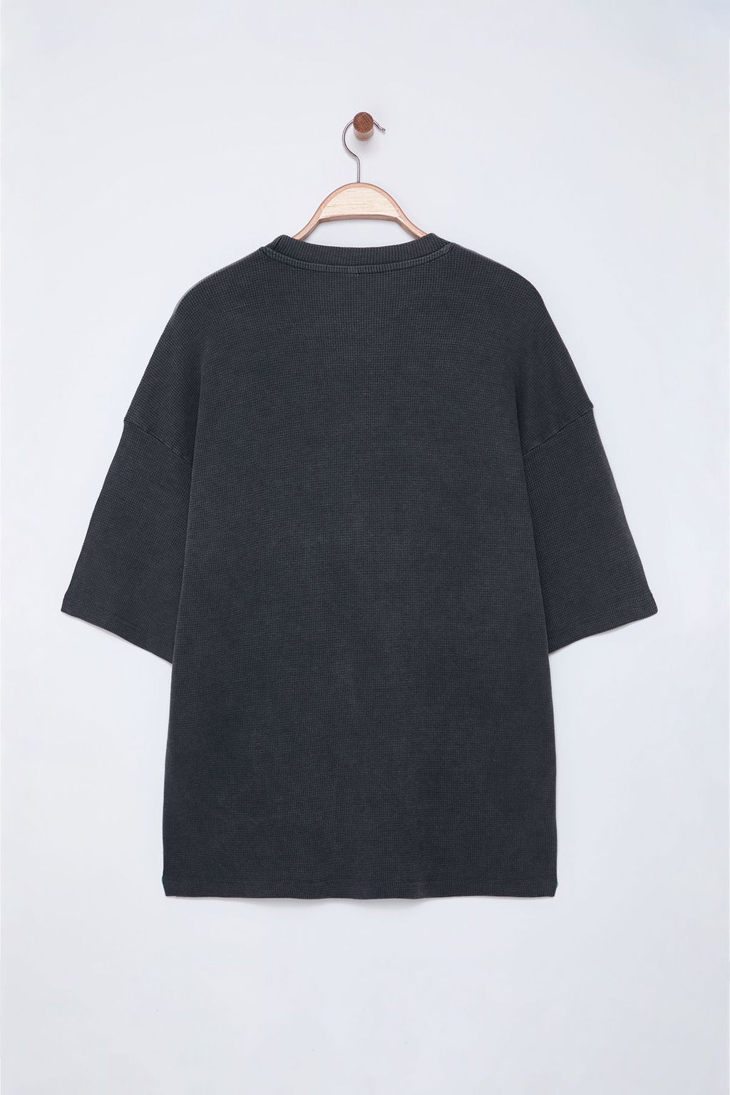 TRENDYOL MAN Antrasit Oversize/Genis Kesim Dokulu Nak?sl? T-Shirt TMNSS25TS00060 - Trendyolmilla фото 3