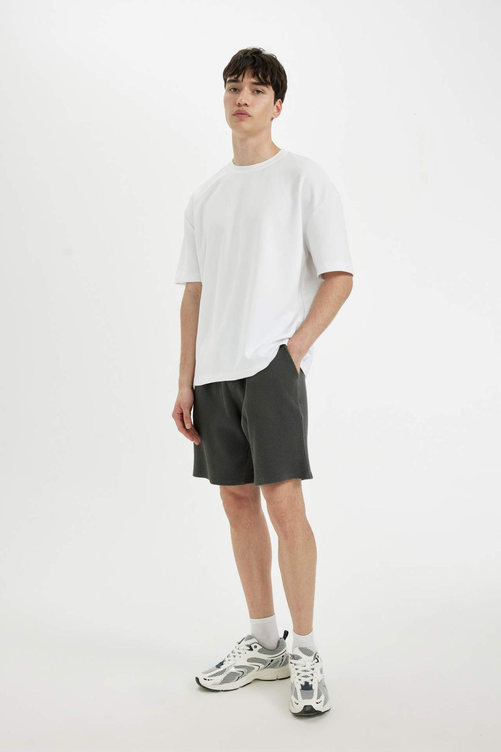 Relax Fit Petek Dokulu Cepli Bermuda Sort - Defacto фото 2