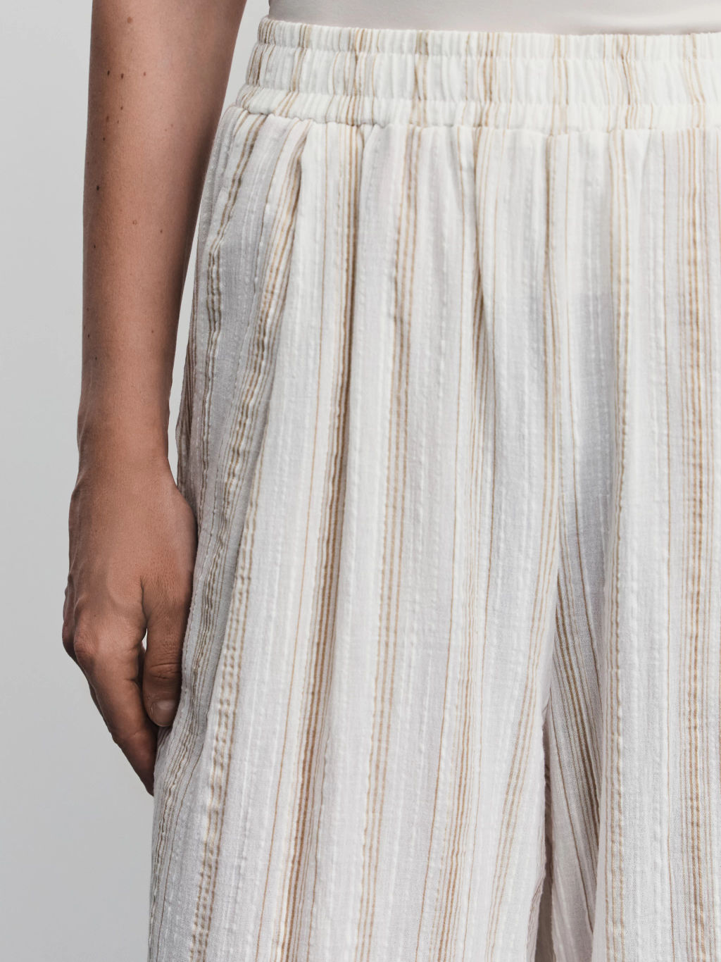 Прямые брюки из хлопка в полоску / Zarina фото 5