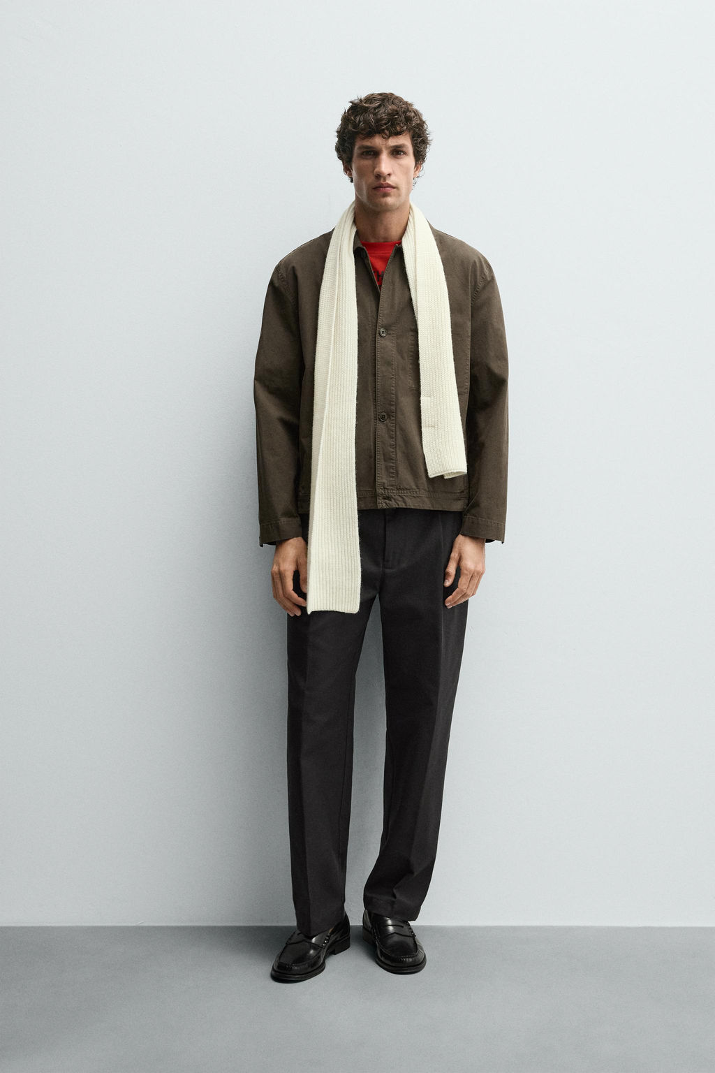 TEXTURED PLEATED TROUSERS