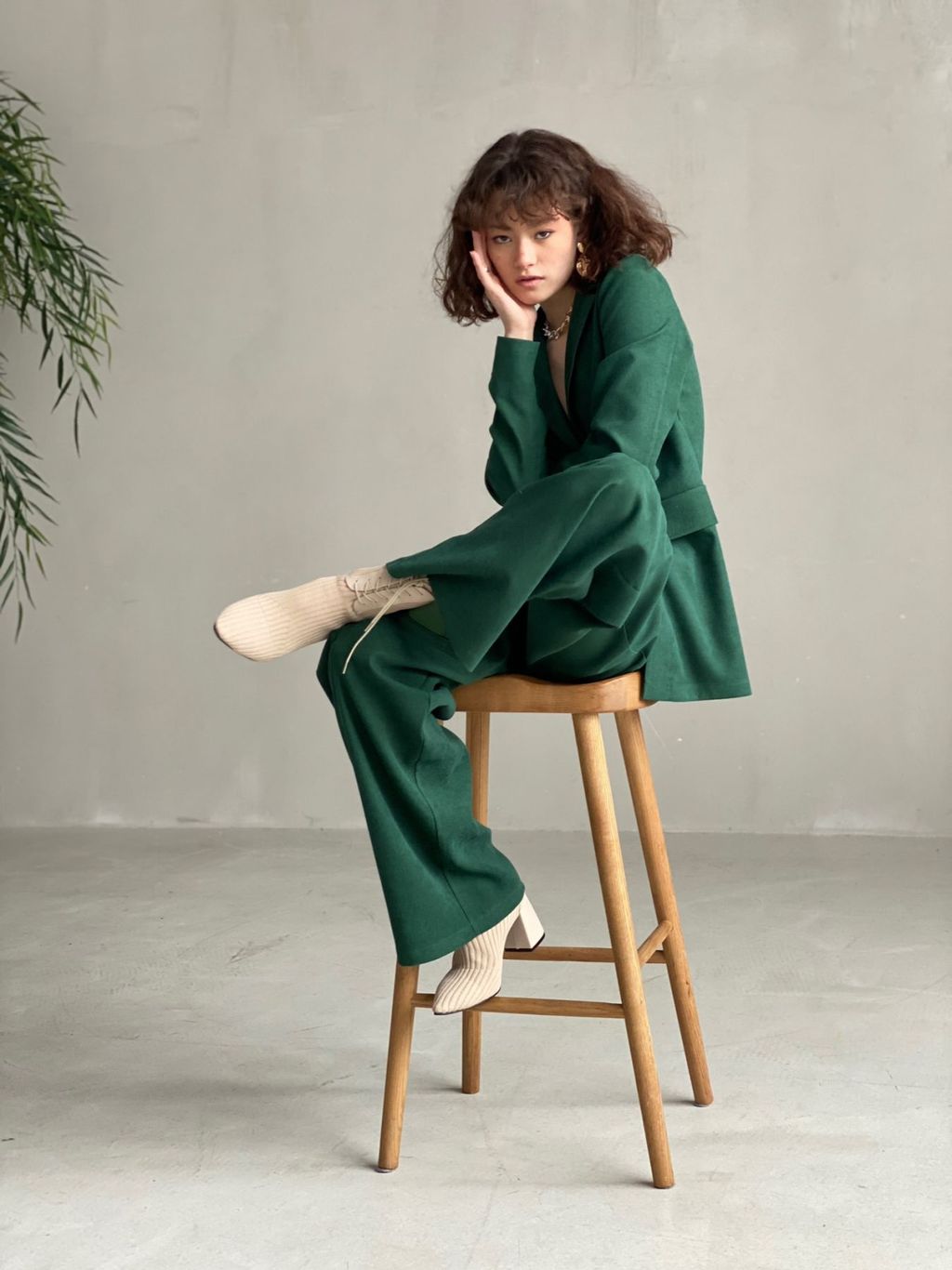 9318 Костюм брючный изумрудный - Martichelli фото 11