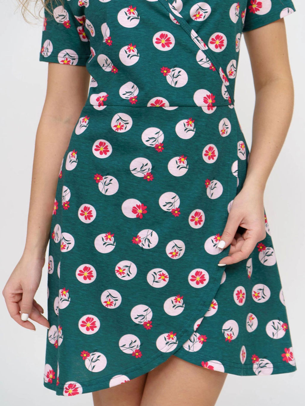 Халат женский, цвет зеленый красный