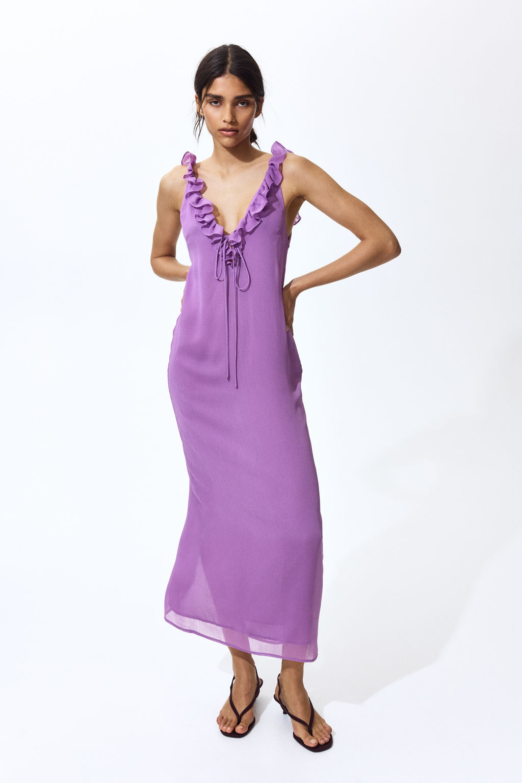 Vestido efecto arrugado con ribete de volantes - H&m фото 2