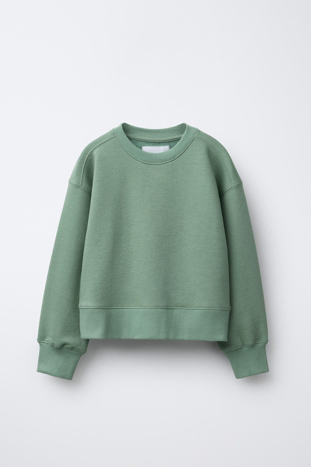 BASIC SPORTY SWEATSHIRT