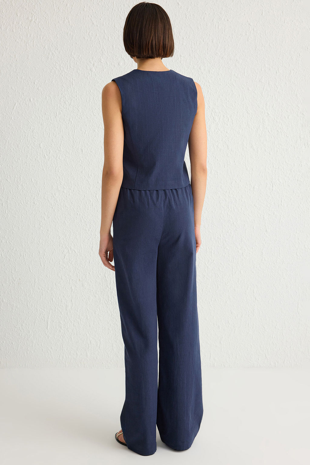 Lacivert Fiyonklu Keten Gorunumlu Bluz Ve Wide Leg Pantolon Dokuma Alt-Ust Tak?m TWOSS25AU00034