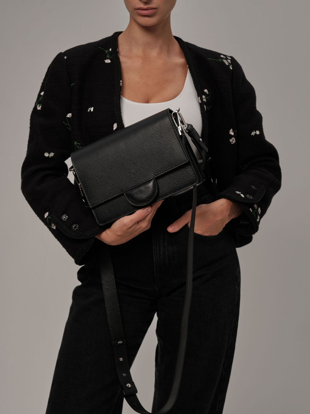 Сумка через плечо Deboro 30574 черная