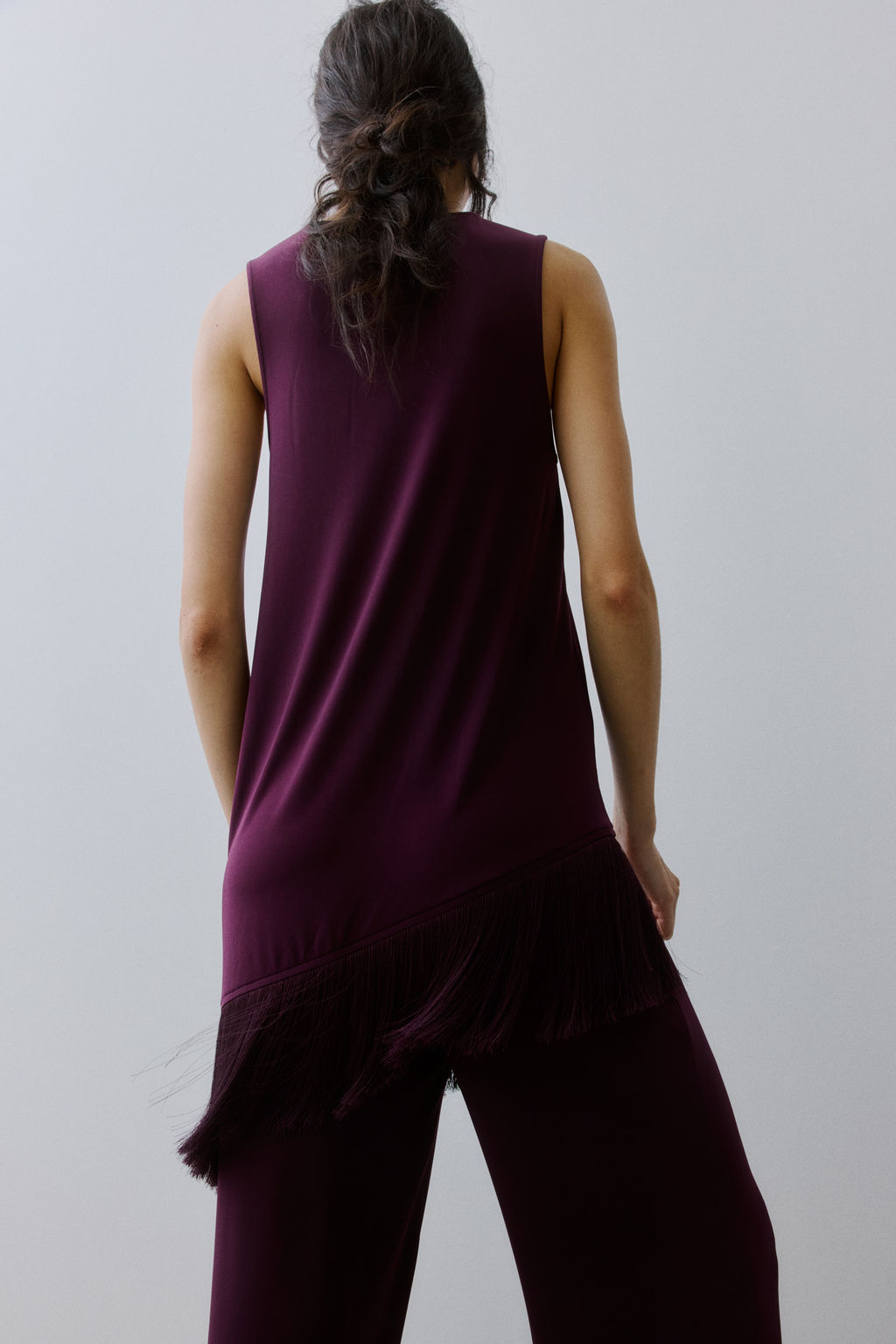 Top asim?trico con flecos - H&m фото 6