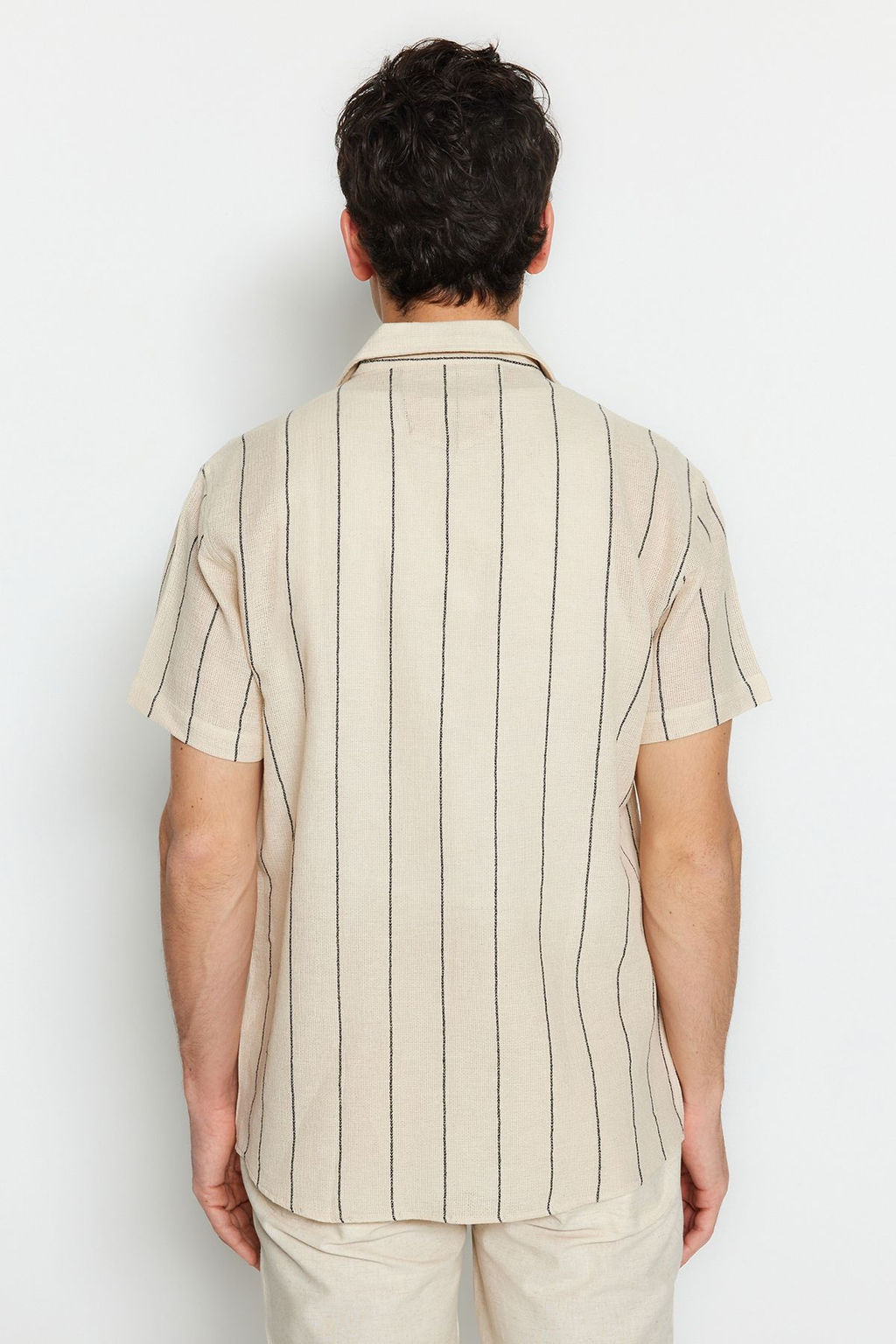 TRENDYOL MAN Premium Siyah Regular Fit Cizgili Dokulu Yazl?k Gomlek TMNSS23GO00063 - Trendyolmilla фото 18