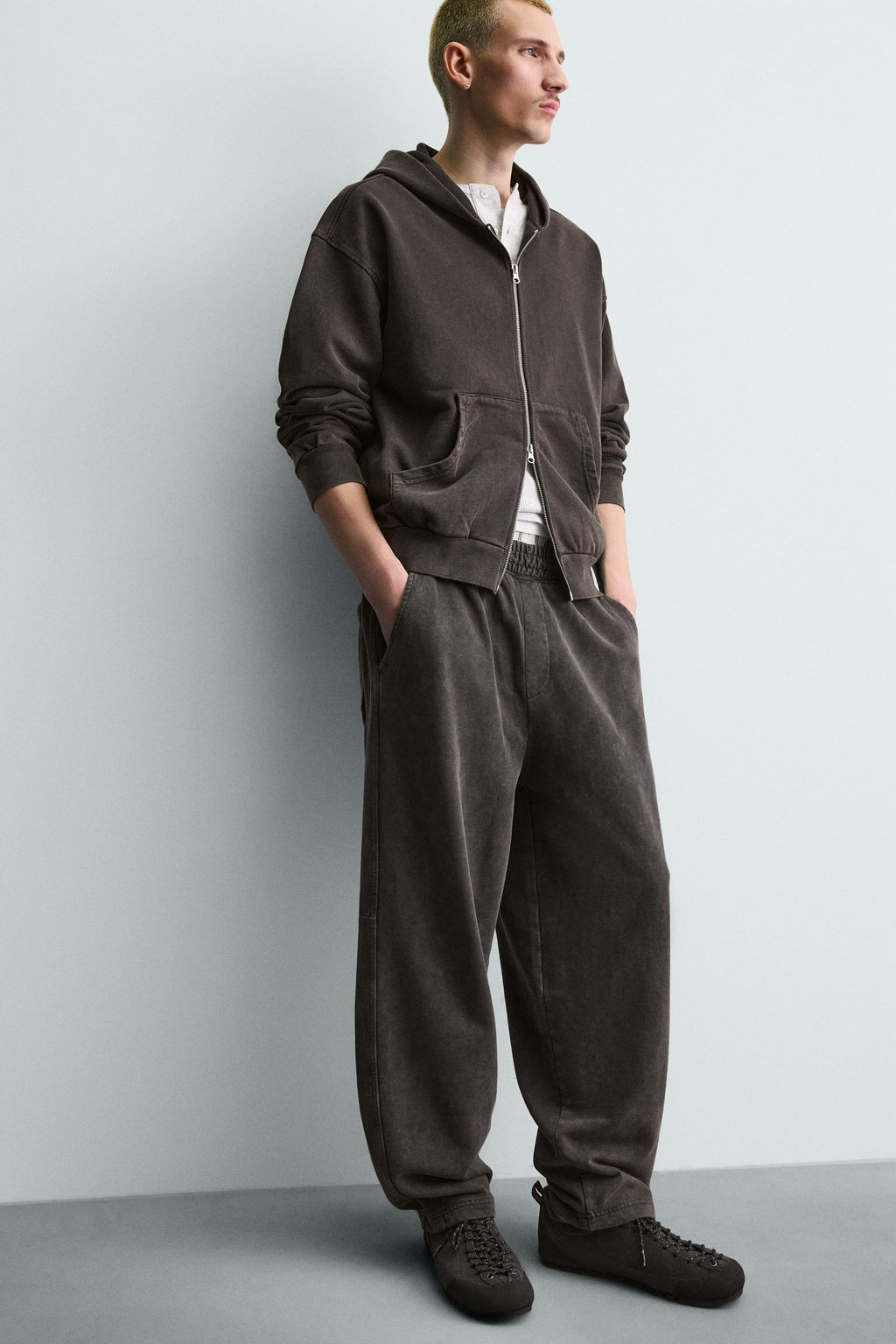 WASHED BALLOON FIT JOGGER TROUSERS - Zara фото 16