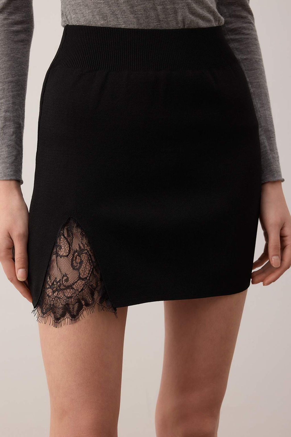 Siyah Yumusak Dokulu Vucudu Saran Mini Etek TWOAW26ET00145 - Trendyolmilla фото 3