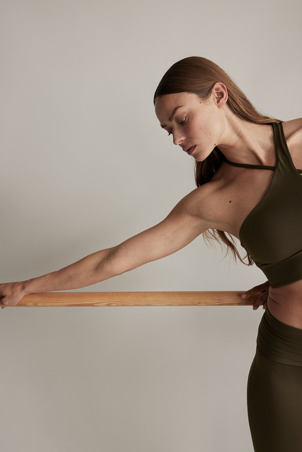 Sujetador de deporte en SoftMove Light Support - H&m фото 3