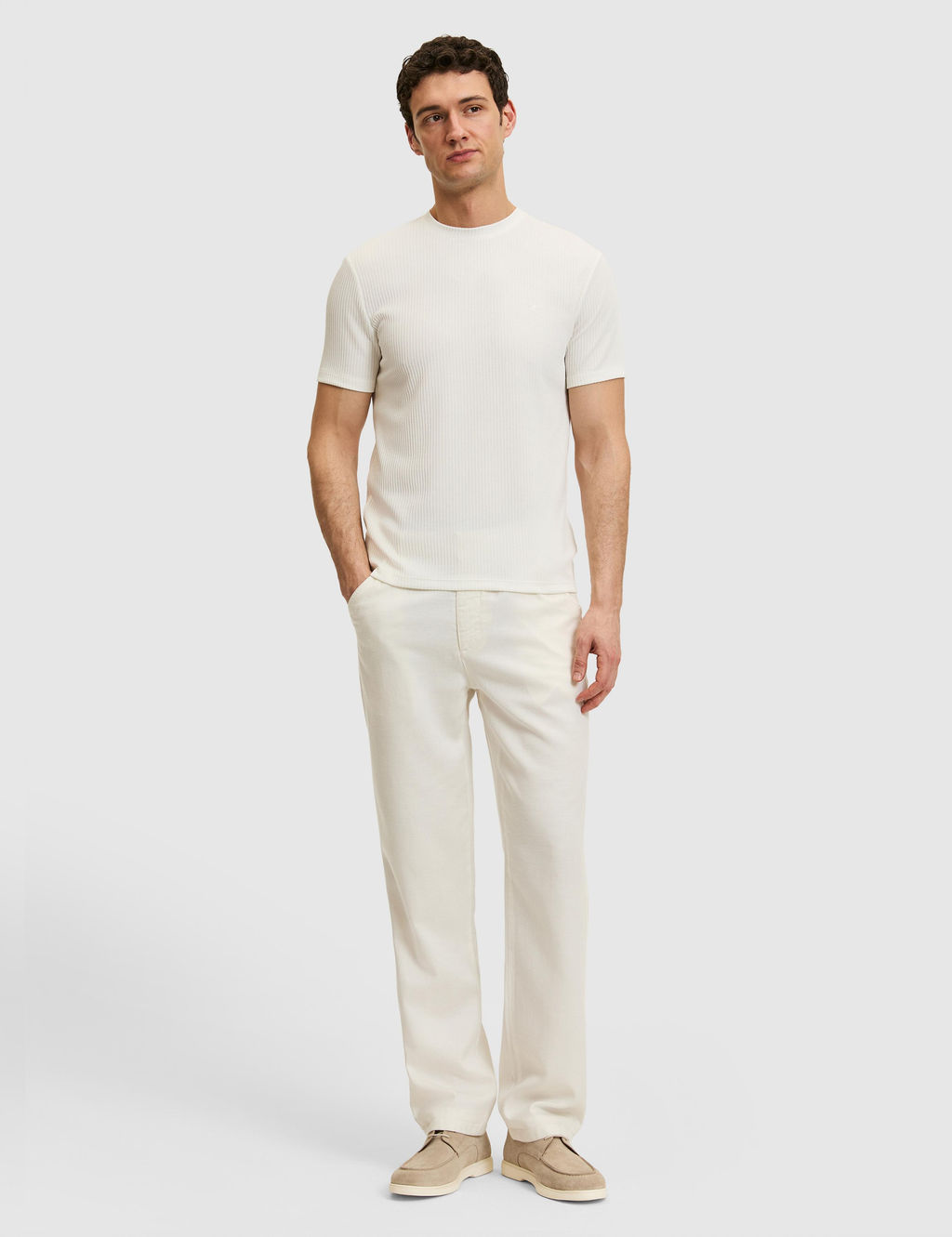 Beyaz Slim Fit Dokulu Bisiklet Yaka T-shirt